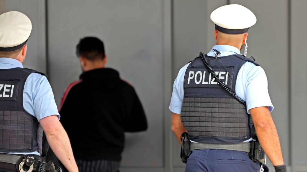 Die Polizeiinspektion Dessau-Roßlau setzt vermehrt auf Fußstreifen.