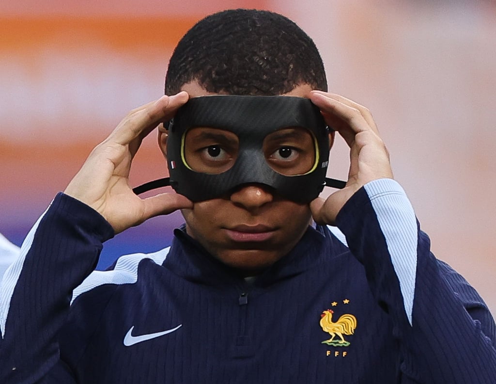 Hatte sich in der Partie gegen Österreich einen Nasenbeinbruch zugezogen: Frankreichs Kylian Mbappe.