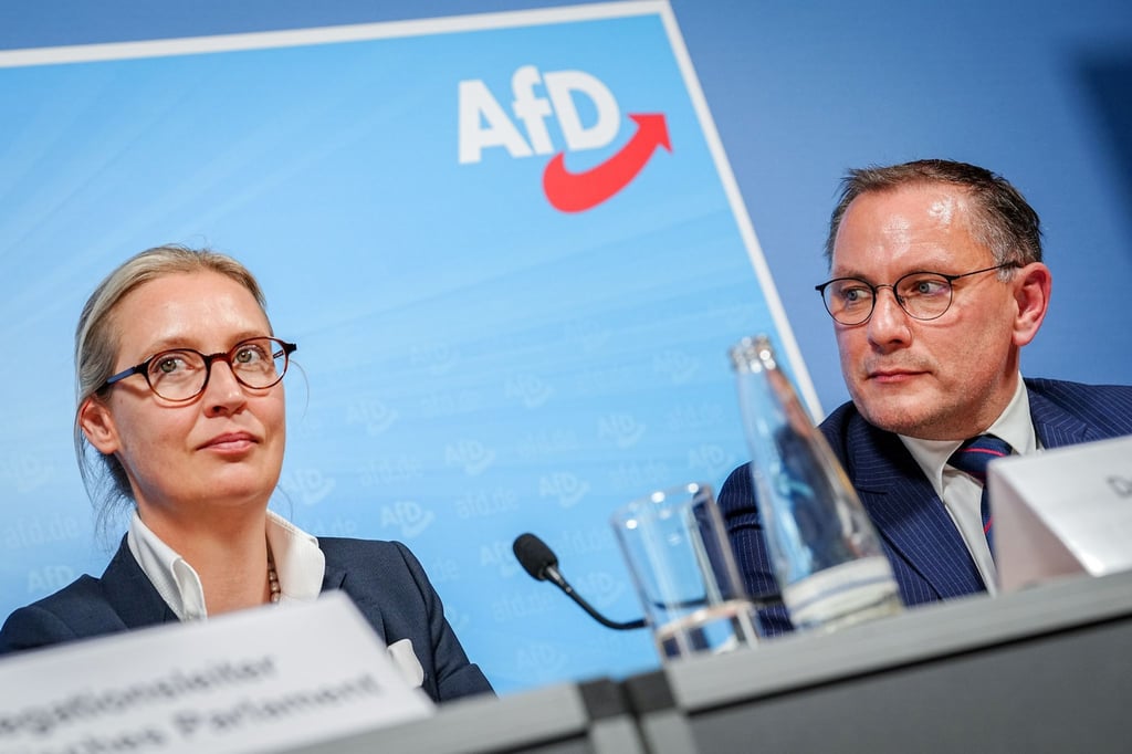 Alice Weidel und Tino Chrupalla. Die AfD-Spitze strebt einen Austritt aus dem rechten Parteienbündnis an und will damit einem Rauswurf zuvorkommen.