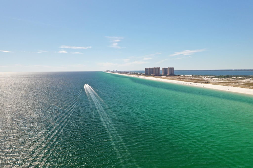 Schier endloser Strand: Pensacola Beach liegt auf einer Insel vor der Stadt am Golf von Mexiko.