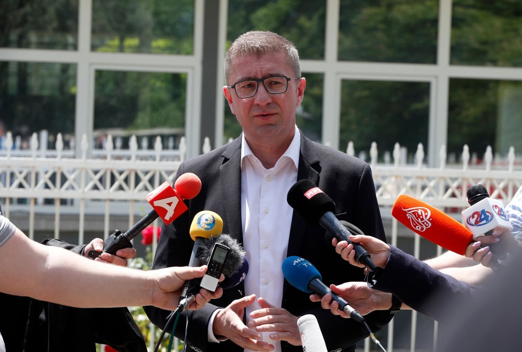Nach dem Sieg seiner nationalistischen VMRO-DPMNE bei der Parlamentswahl wählte das Parlament nun Hristijan Mickoski zum neuen Ministerpräsidenten.