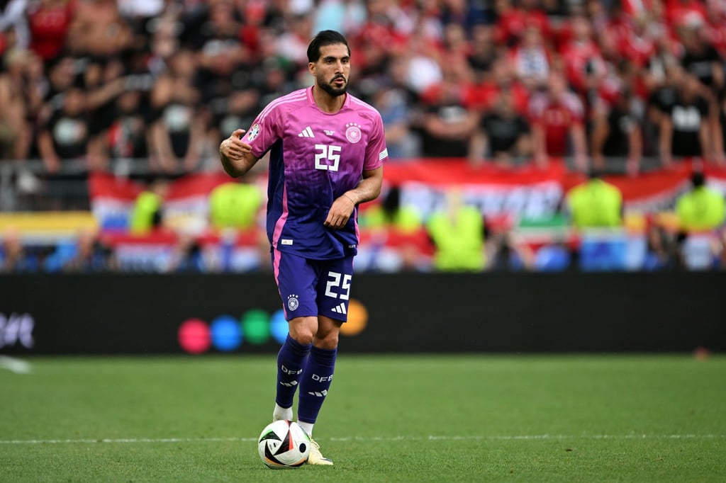 Ex-Nationalspieler Michael Ballack sieht in Emre Can eine Option für die deutsche Abwehr.