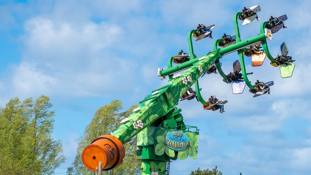 Im Frühling 2024 hat im Karls Erlebnis-Dorf in Rövershagen die Attraktion "Sky Fly" eröffnet.