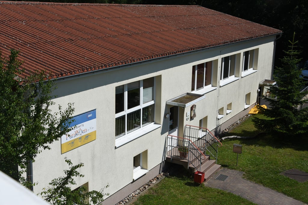 Blick auf die Kita Pünktchen in Kalbe. 1983 wurde sie als staatliche Einrichtung eröffnet. Vorher hatte an dieser Stelle ein Heizhaus gestanden.