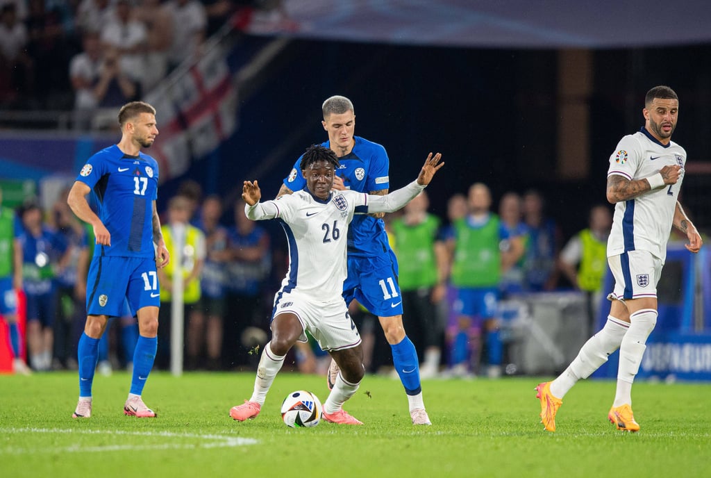 Benjamin Sesko war gegen England häufig defensiv gefordert.