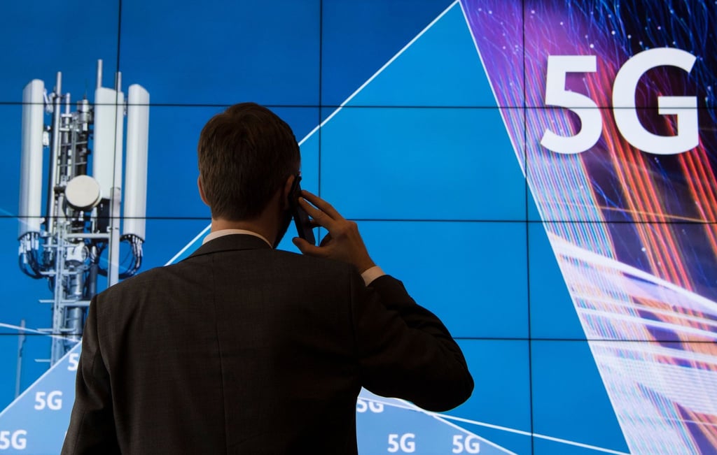 Die fünfte Generation des Mobilfunks (5G) bietet deutlich höhere Datenübertragungsraten als die bisherigen Standards UMTS (3G) und LTE (4G) (Symbolbild).