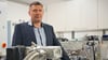 Udo Reichmann und sein Team forschen bei NorcSi an neuen Batterien für E-Autos.