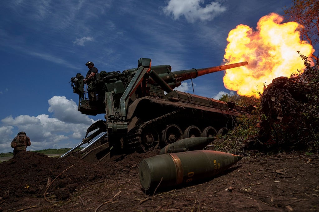 An der Front in Donezk gegen die Kämpfe zwischen dem ukrainischen und russischen Militär weiter.