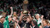 Die Celtics um Stars wie Stars Jaylen Brown (M) feiern nun ihre erste Meisterschaft seit 2008.