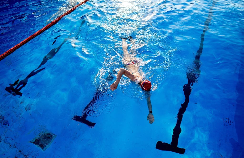 Die DLRG hat so viele Mitglieder wie noch nie. Die Menschen geben zum Beispiel Schwimmunterricht oder werden Rettungsschwimmer.