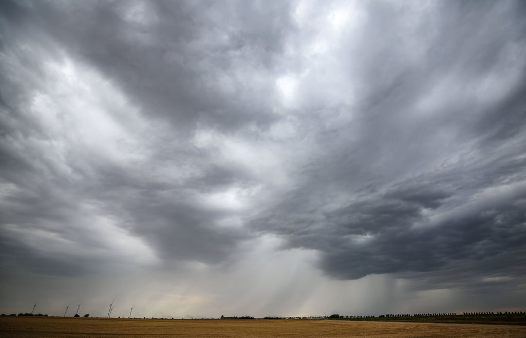 Mal Wolken, mal Sonne, mal beides auf einmal: Das Wetter ist in Sachsen-Anhalt derzeit ungewöhnlich unbeständig.