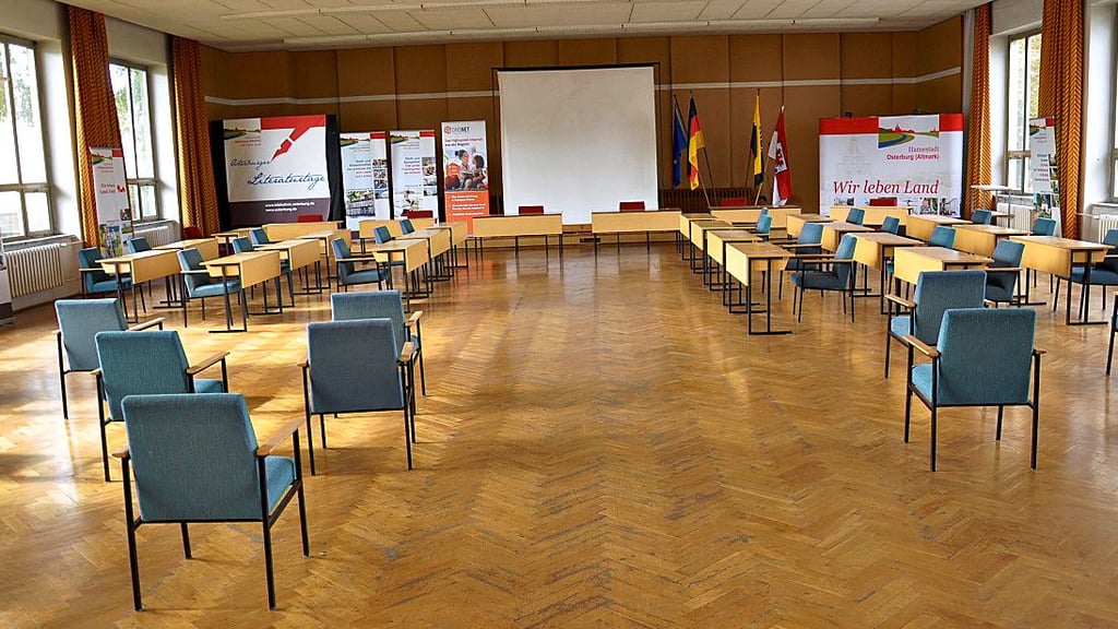 Blick in den Saal des Verwaltungsgebäudes in Osterburg. Dort konstituiert sich am 3. Juli der neue Stadtrat.