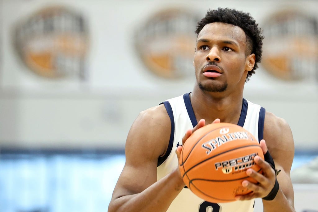 Der Sohn von Basketball-Superstar LeBron James, Bronny James, ist von den Los Angeles Lakers gedraftet worden.