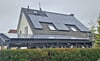 Die Solaranlage wurde bereits im Herbst 2023 auf dem Dach von Mirko Bachs Haus installiert. Doch bis heute liefert die Anlage keinen Strom.&nbsp;