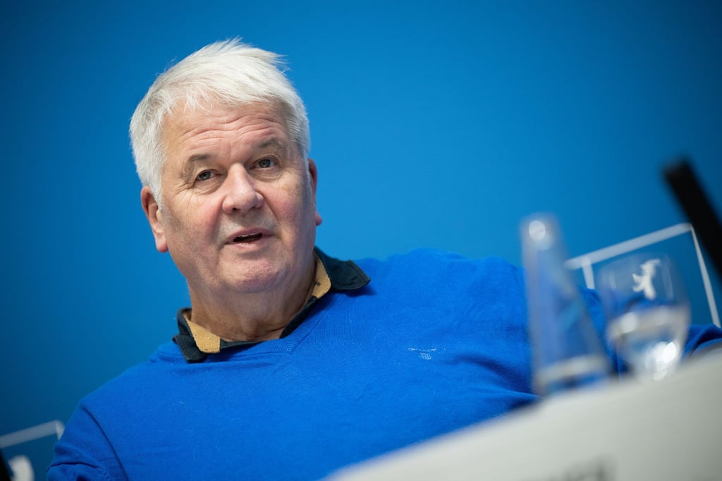 Berlins Flüchtlingskoordinator Albrecht Broemme sieht bei der Suche nach Unterbringungsmöglichkeiten für Flüchtlinge Luft nach oben.