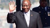 Südafrika hat ein neues Kabinett. Der ANC von Präsident Cyril Ramaphosa behält 20 von 32 Ministerposten.