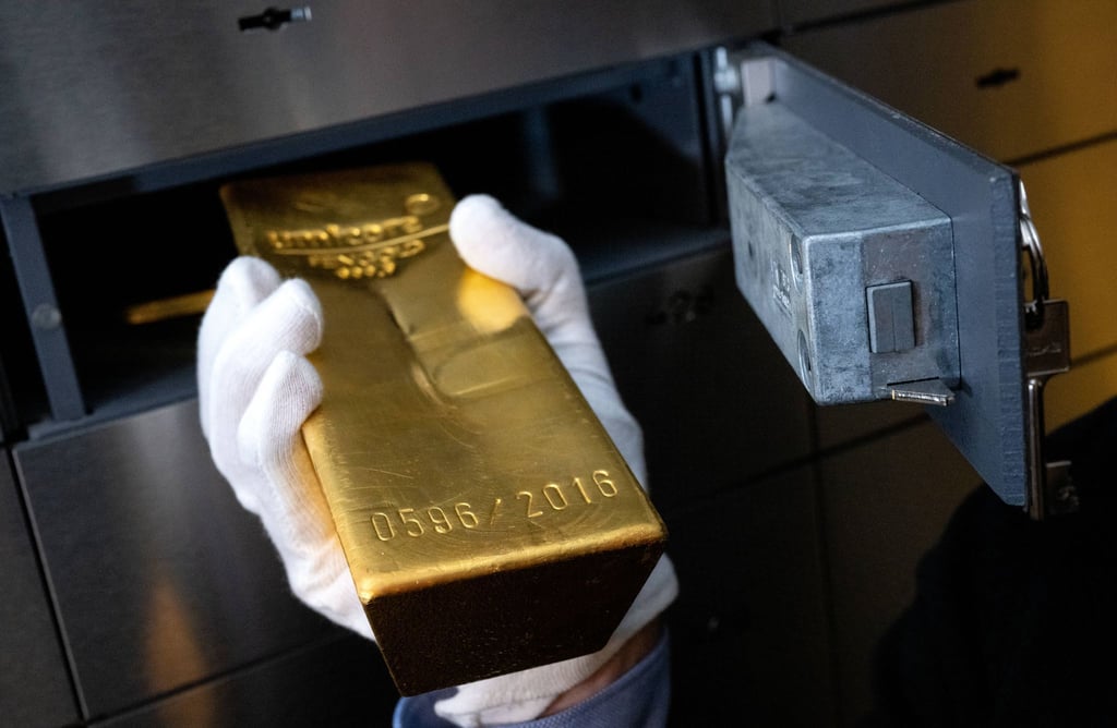 Die Goldbestände von Anlegern bei der Deutschen Börse sinken - trotz steigender Kurse für das Edelmetall.