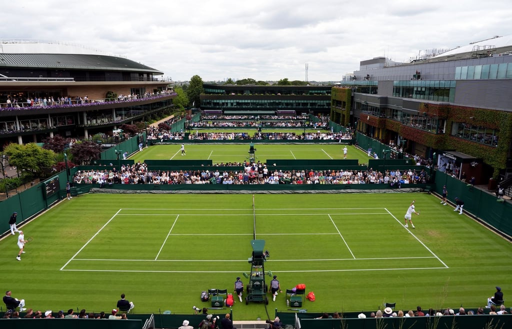 Der heilige Rasen in Wimbledon kann für die Tennis-Profis auch eine Herausforderung sein.