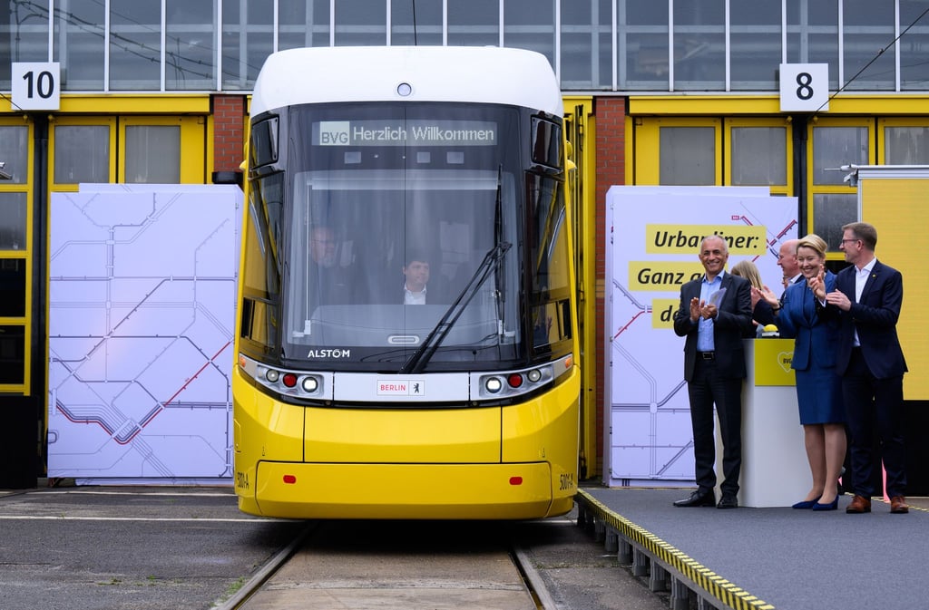 Der „Urbanliner“ wird von Alstom gebaut und ist ab kommendem Jahr zunächst auf der Linie M4 unterwegs.