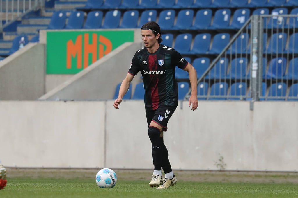 Auch Jean Hugonet könnte Daniel Elfadli beim 1. FC Magdeburg ersetzen.