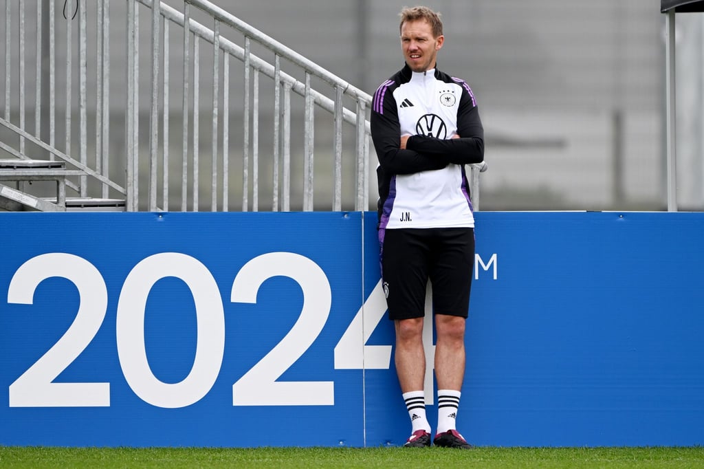 Julian Nagelsmann darf sich im nächsten Spiel keine weitere gelbe Karte erlauben.