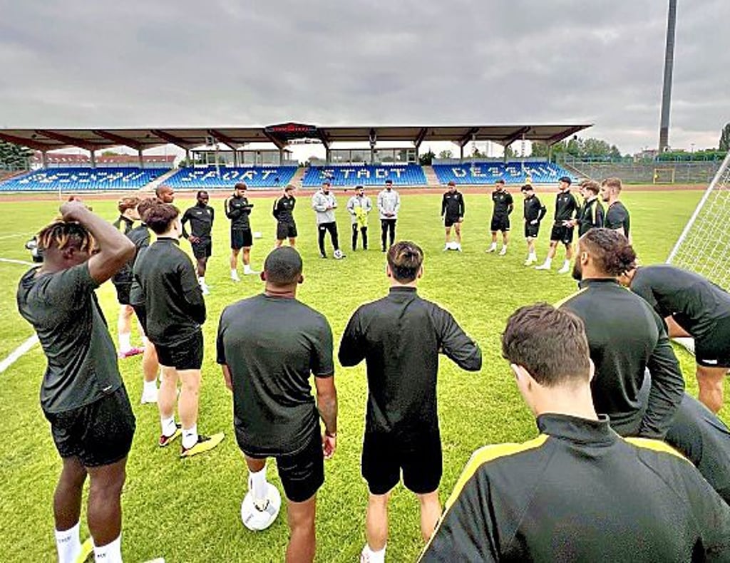 Alemannia Aachen trainiert im Paul-Greifzu-Stadion.