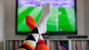 Zur Fußball-EM zog beim Händler Expert die Nachfrage nach Fernsehgeräten an. (Symbolbild)