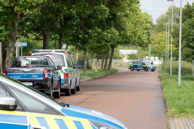 Großeinsatz in Dessau Polizei überwältigt Mann nach Drohanruf