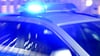 In der Nacht zu Freitag hat sich ein Autofahrer eine Verfolgungsjagd mit der Polizei durch Magdeburg geliefert.