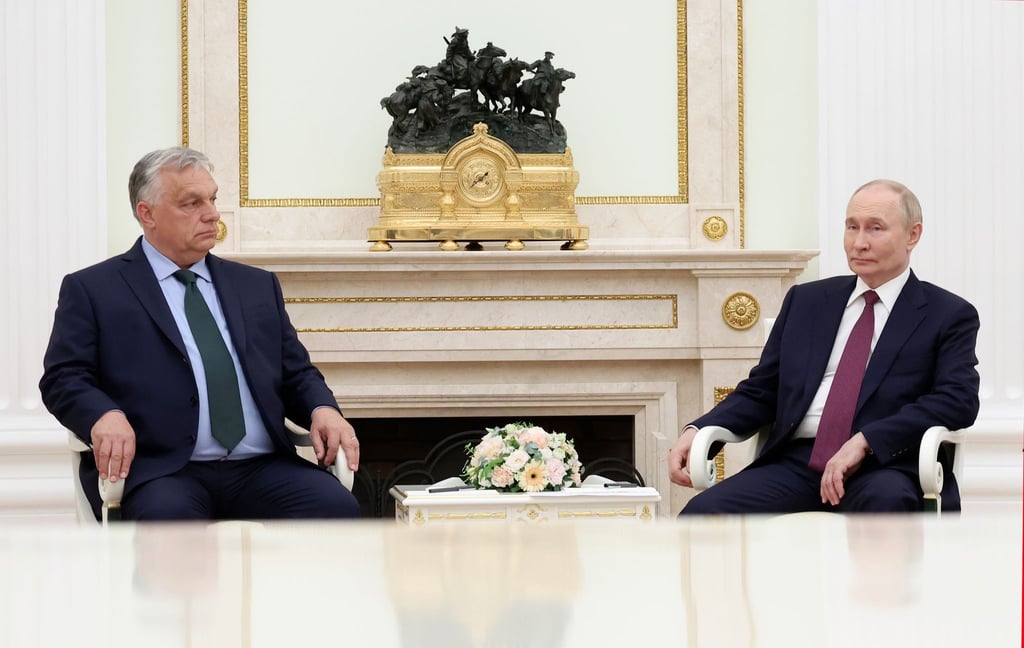 Ungarns kremlfreundlicher Ministerpräsident Viktor Orban reiste überraschend zu Gesprächen über die Ukraine mit Russlands Präsident Wladimir Putin nach Moskau.