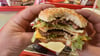 In seinem Essen fand ein Mann in einer McDonald's-Filiale in Zittau offenbar einen Nagel.