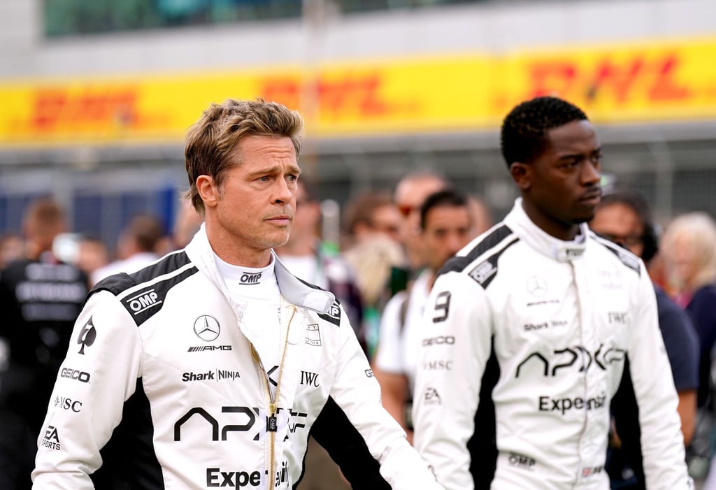 Brad Pitt (l) und Damson Idris, beim Dreh von „F1“.