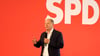 Bundeskanzler Olaf Scholz (SPD) räumt ein, dass die Koalition um den Etat „mühevoll gerungen“ habe.