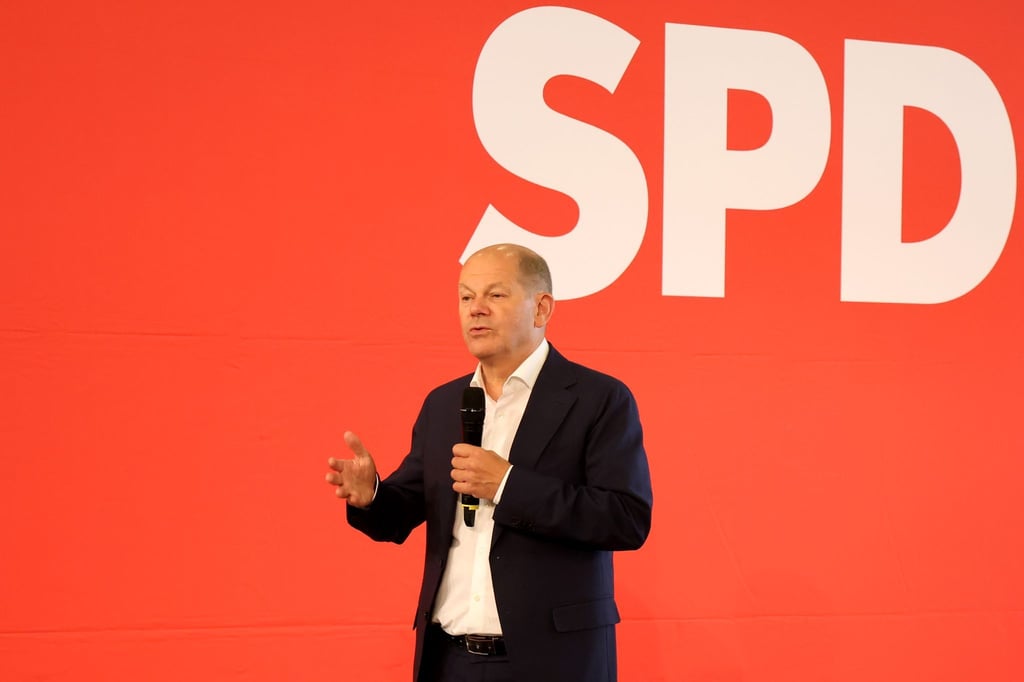 Bundeskanzler Olaf Scholz (SPD) räumt ein, dass die Koalition um den Etat „mühevoll gerungen“ habe.
