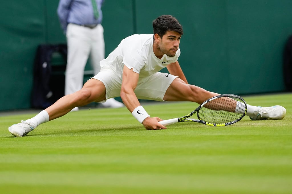 Hat sich mit 6:3, 6:4, 1:6, 7:5 gegen den französischen Tennisprofi Ugo Humbert durchgesetzt: Der Spanier Carlos Alcaraz.