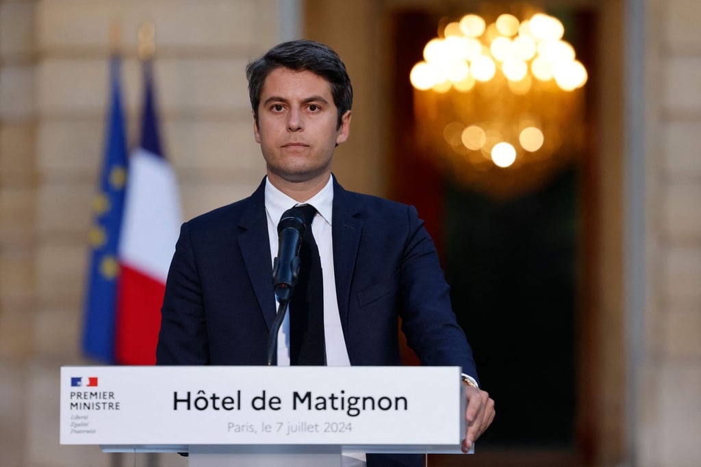 Ernste Miene bei Premier Garbriel Attal - doch nimmt Staatschef Emmanuel Macron sein Rücktrittsgesuch an?