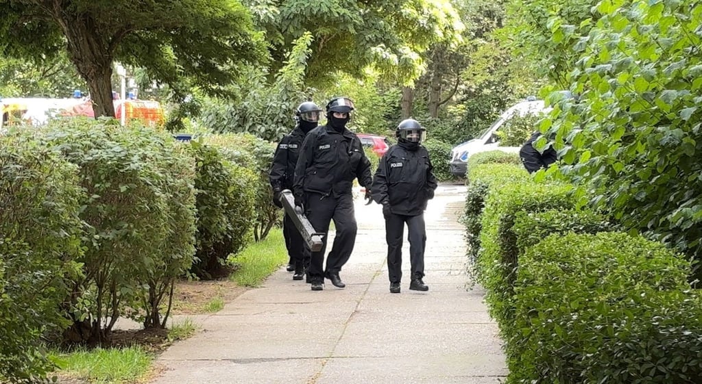 Der Einsatz in Berlin-Hellersdorf dauerte mehrere Stunden.