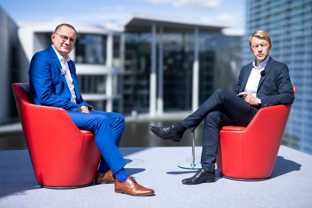 AfD-Chef Tino Chrupalla kündigt im ARD-Sommerinterview eine restriktive Asylpolitik bei Machtübernahme in Thüringen oder Sachsen an.