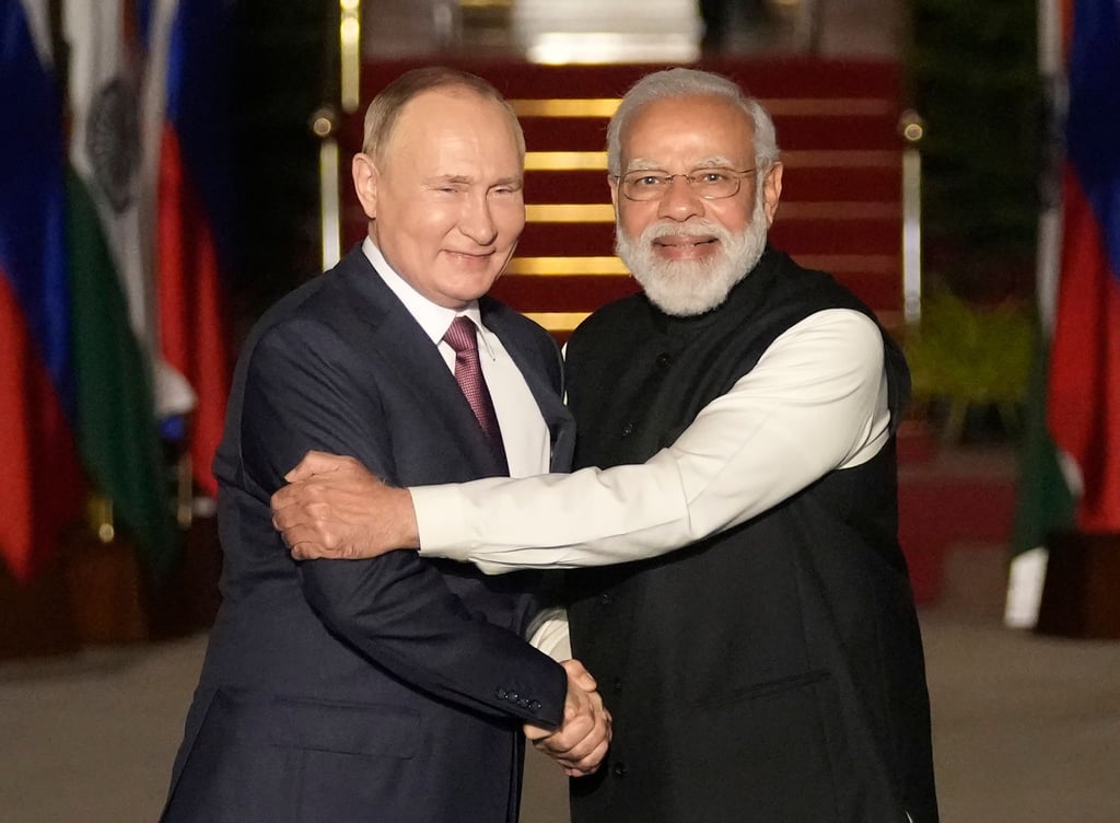 Indiens Premierminister Narendra Modi nennt Kremlchef Putin seinen Freund, in Moskau wollen sie auch über den russischen Angriffskrieg gegen die Ukraine sprechen. (Archivbild)