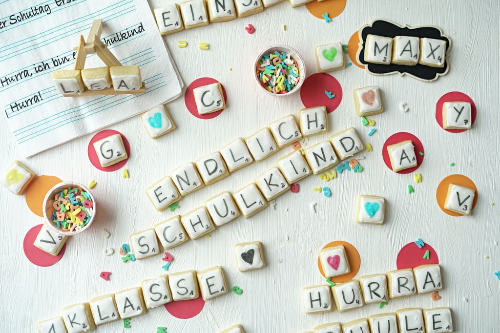 Beim Backen der Buchstaben-Plätzchen sollten nicht x-beliebige Buchstaben gewählt werden, sondern genau die, die auch die gewünschten Wörter ergeben.