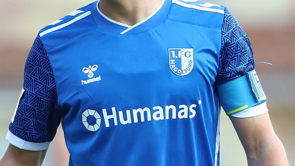 Wer den 1. FC Magdeburg in der Saison 2024/25 als Kapitän aufs Feld führt, will Trainer Christian Titz erst zum Ende der Saisonvorbereitung entscheiden. Die Fans wünschen sich aber Tobias Müller.