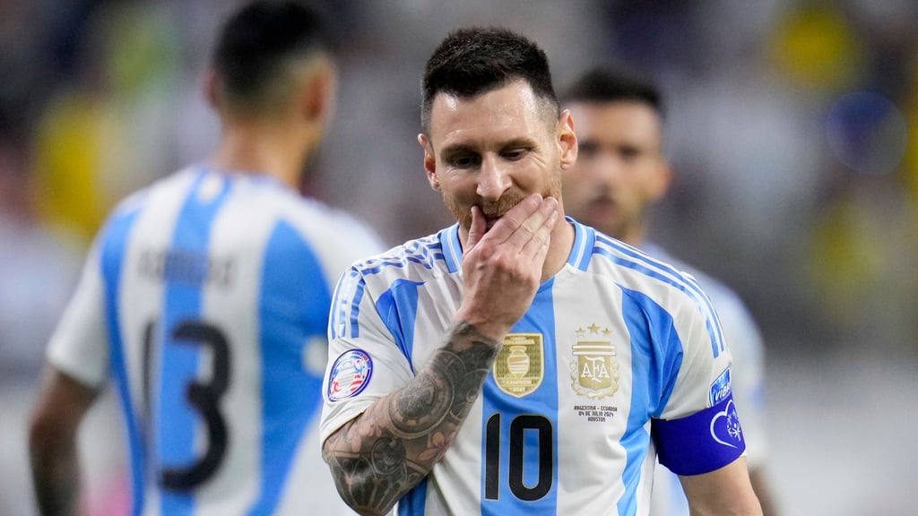 Argentina confía en el enfermo Messi para la semifinal