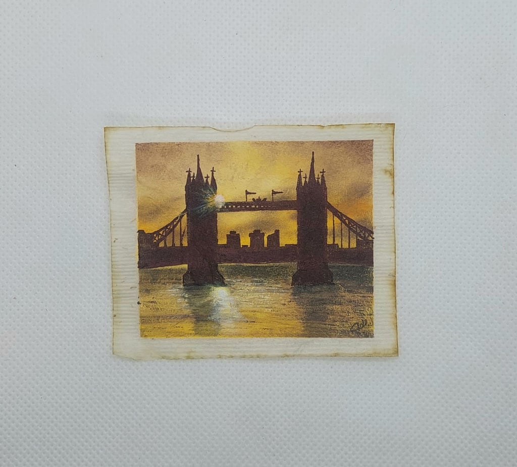 Eines der Miniaturbilder: Londons berühmte Tower Bridge.