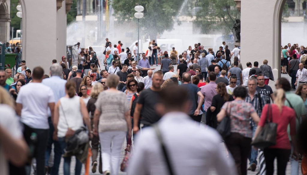 Der Zensus 2022 hat ergeben, dass in Deutschland deutlich weniger Menschen leben als angenommen. (Archivbild)
