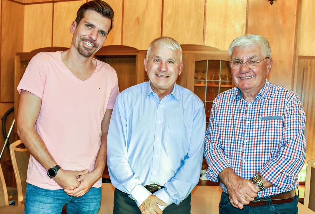 Der Bürgermeister der Stadt Egeln, Reinhard Luckner (Mitte), mit seinen beiden neuen Stellvertretern Gordon Tamm (l.) und Helmut Stöhr. 