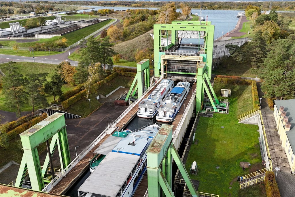 Das historische Schiffshebewerk Rothensee wird mit weiteren Landesmitteln gefördert. (Archivbild)