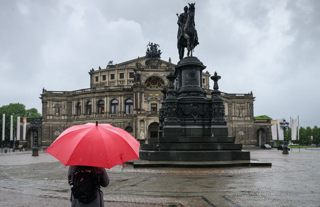 Örtliche Unwetter sind am Mittwoch nicht ausgeschlossen. (Archivbild)