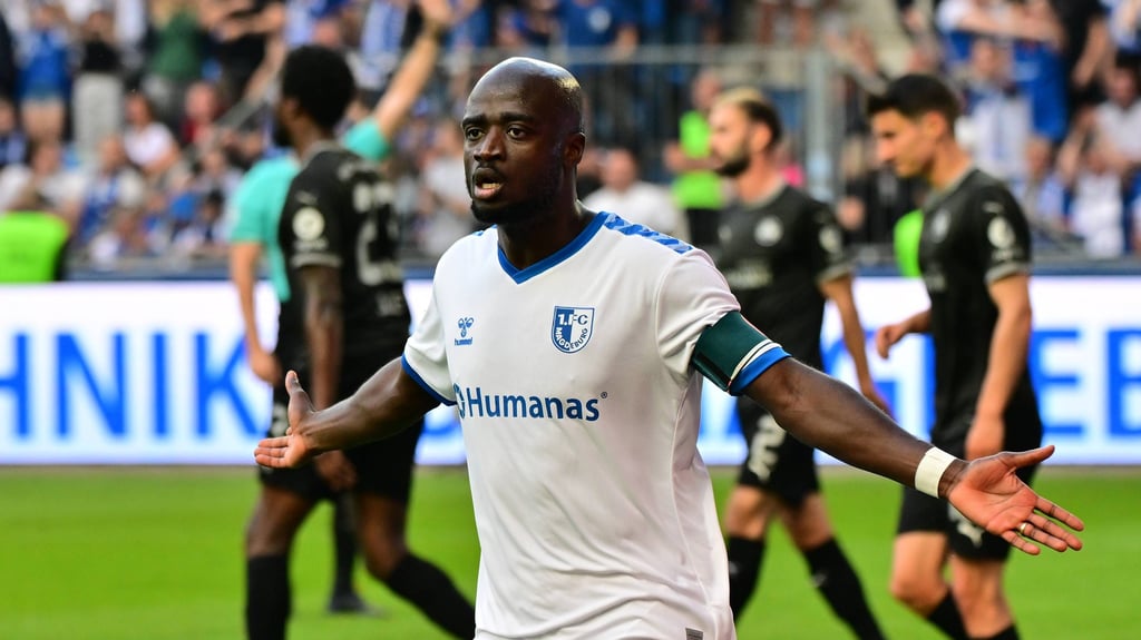 Amara Condé war 2021 von Rot-Weiss Essen zum 1. FC Magdeburg gewechselt. Nach drei Jahren trennen sich die Wege von Spieler und Club nun wieder.