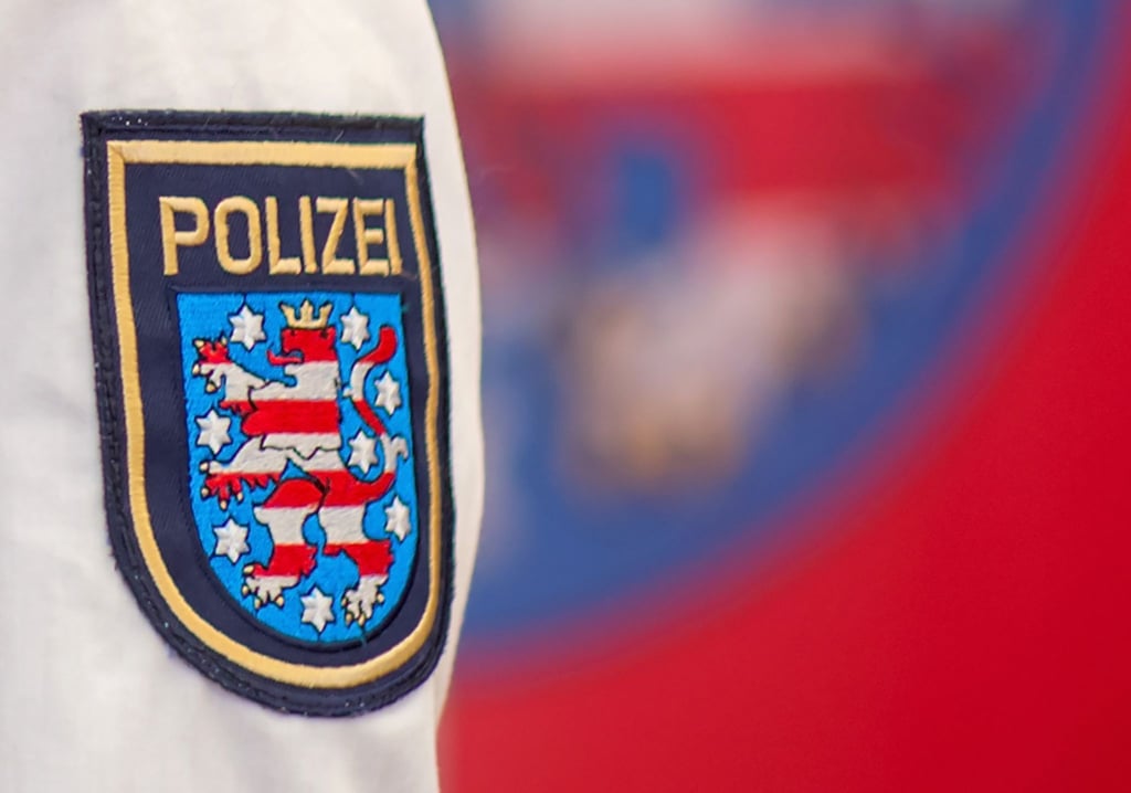 Im Zuge der „Knockout 51“-Ermittlungen steht nun das Verhalten von fünf Polizisten im Fokus. (Symbolbild)