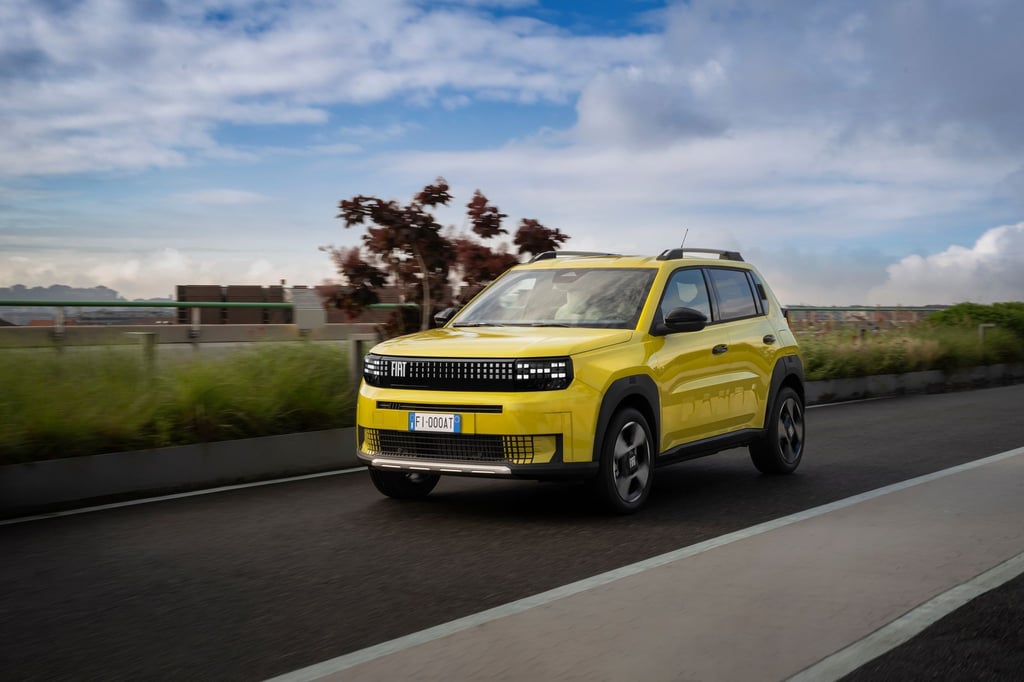 Fiat präsentiert den neuen Grande Panda: Das E-Auto für unter 25.000 Euro kommt Ende des Jahres auf den Markt und bietet eine Reichweite von 320 km.